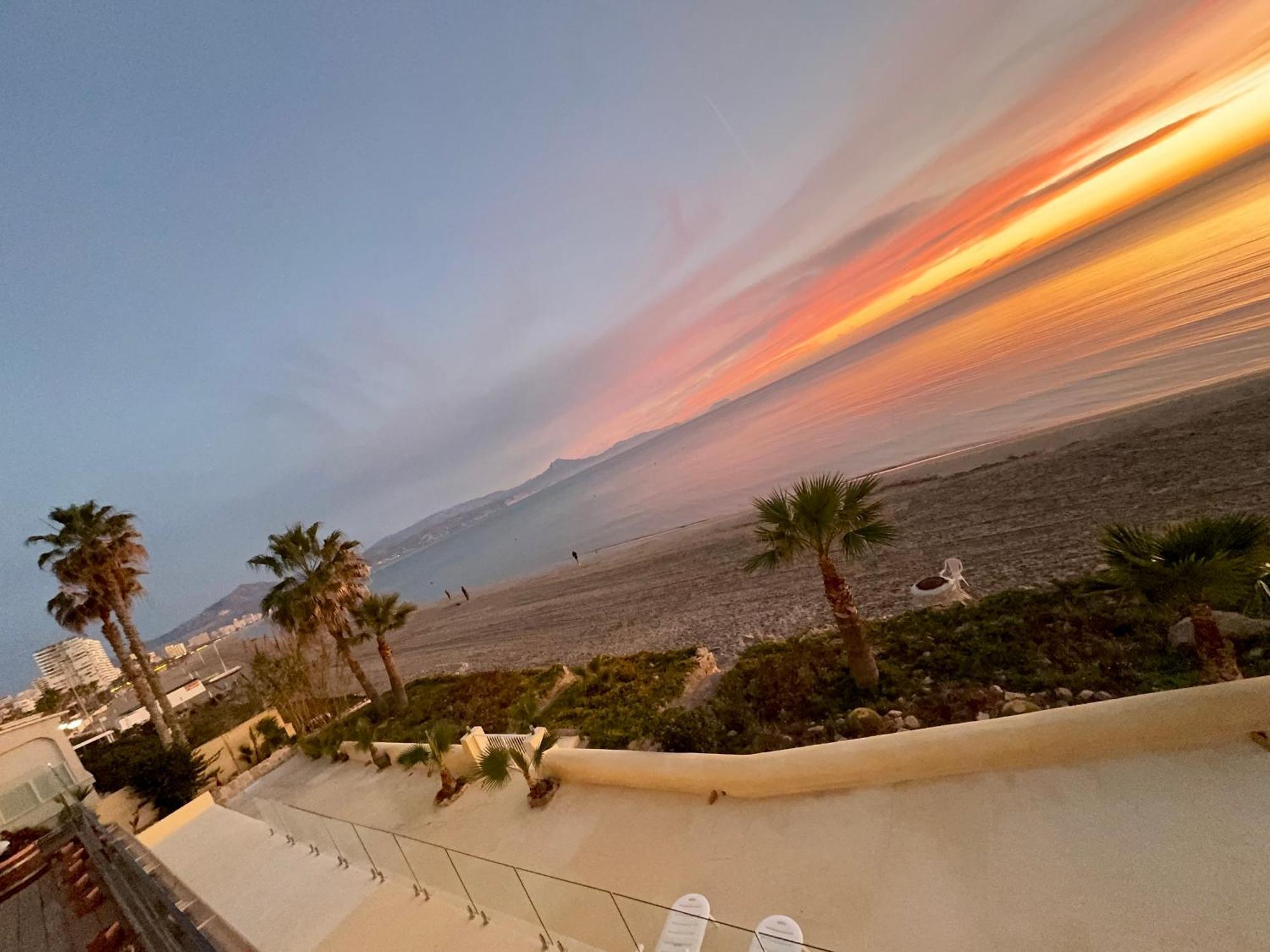 Espectacular Apartamento A Pie De Playa En Chalet Roquetes Alicante Exterior photo