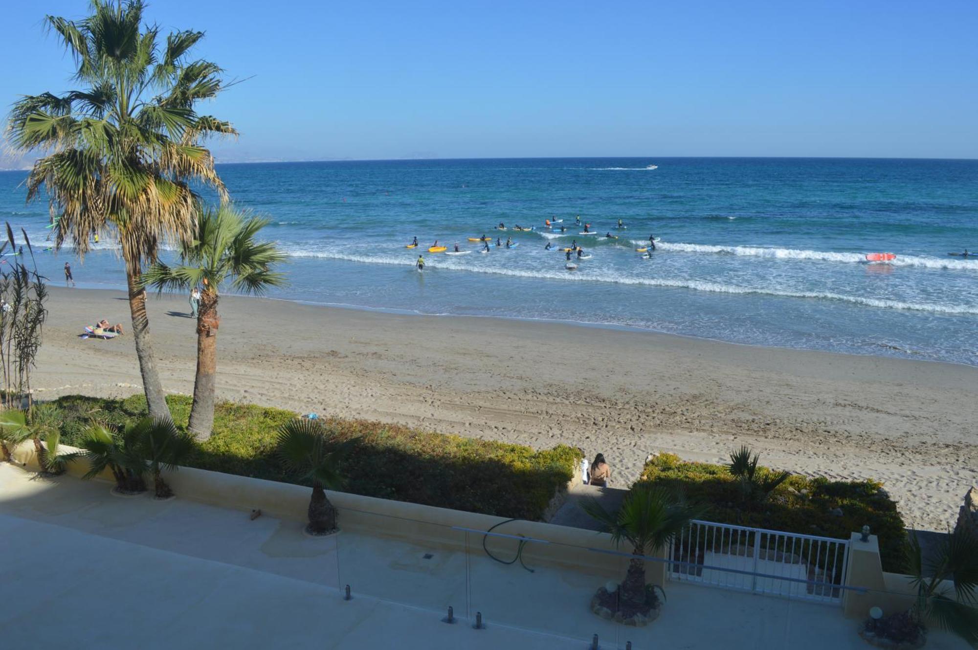 Espectacular Apartamento A Pie De Playa En Chalet Roquetes Alicante Exterior photo