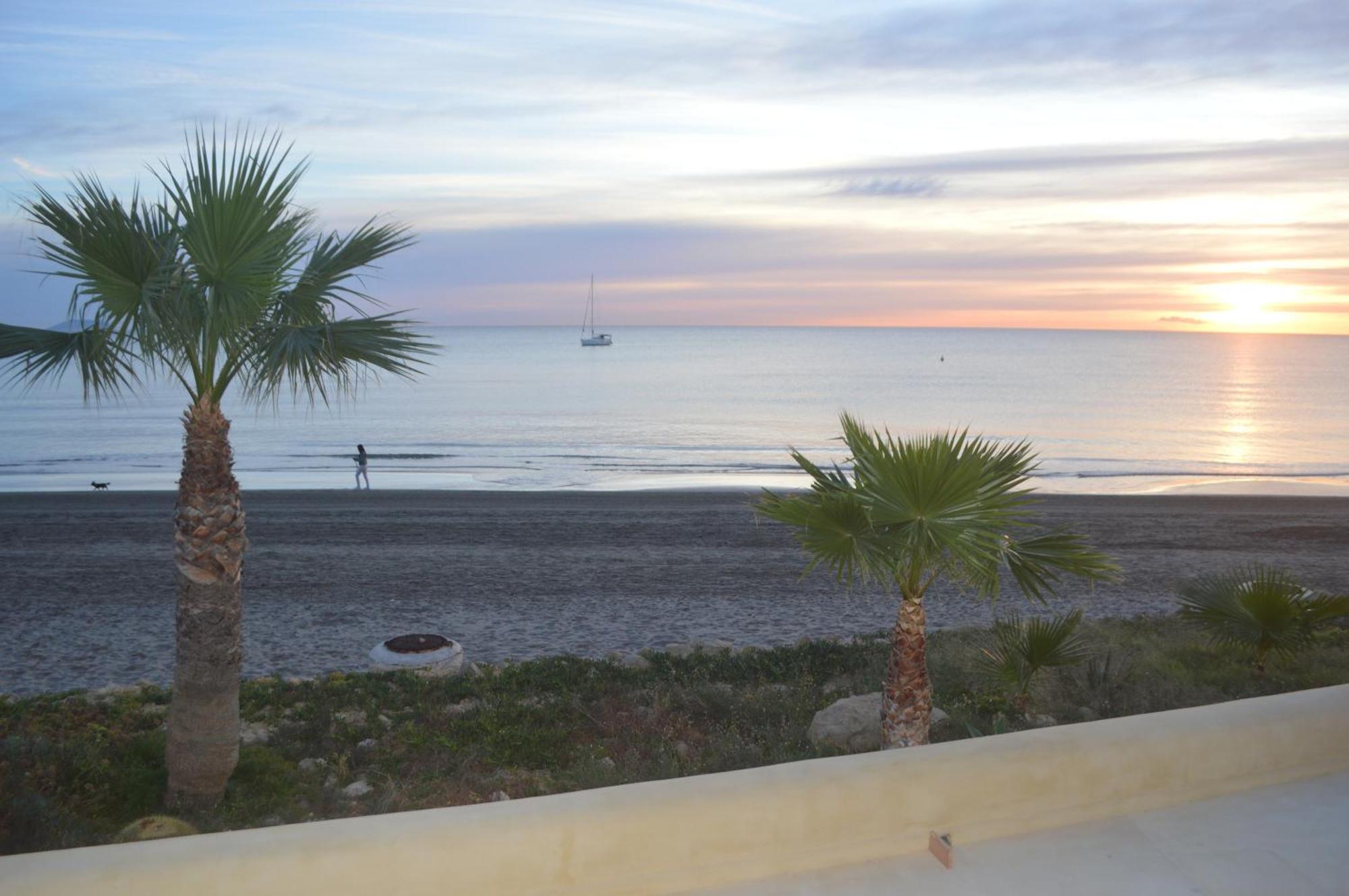 Espectacular Apartamento A Pie De Playa En Chalet Roquetes Alicante Exterior photo