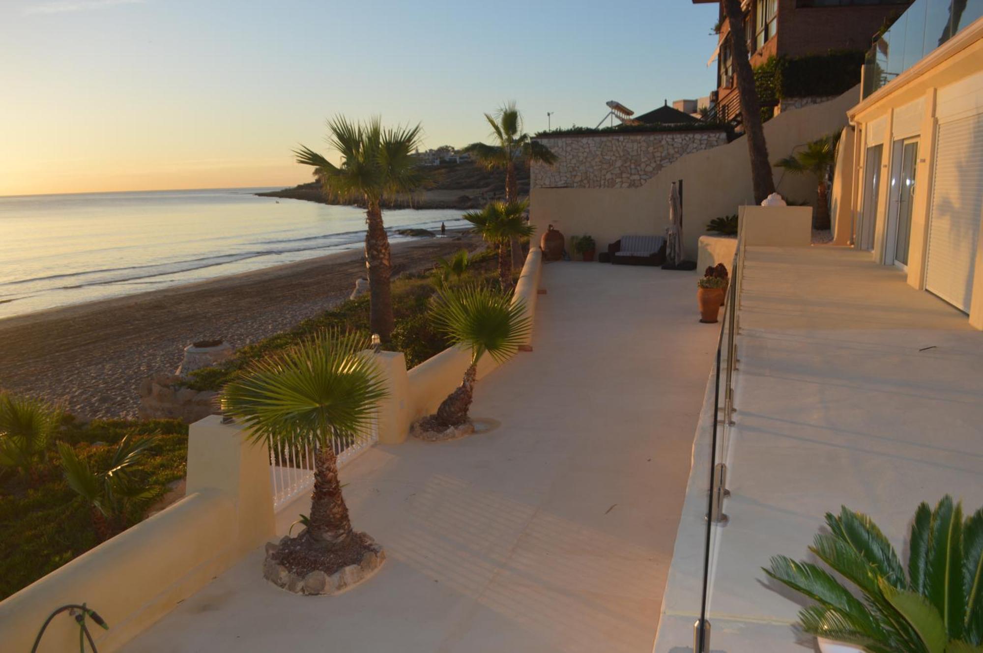 Espectacular Apartamento A Pie De Playa En Chalet Roquetes Alicante Exterior photo